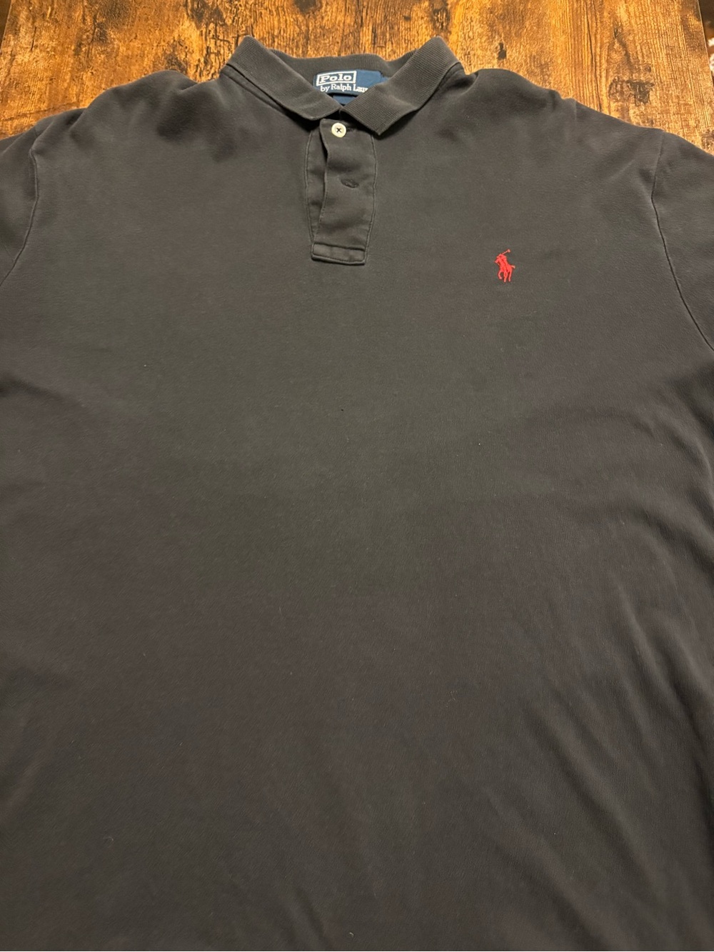 Men’s Medium Ralph Lauren Men’s Black Polo Shirt with Red Logo